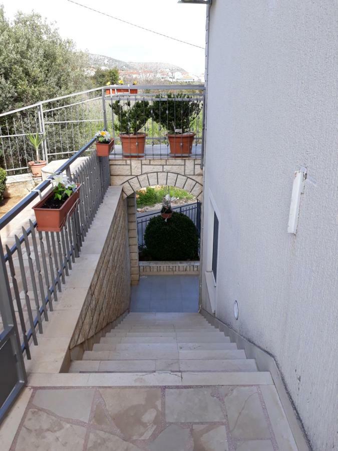 Quality Vila "Comfort" Трогир Экстерьер фото